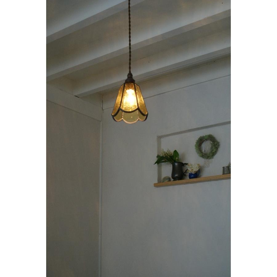 LAMPLAMP -Royal Lamp Works-(R),  ステンドグラス ペンダントランプ Petite Fleur *goldenrod* オシャレ シンプル 日本製 ハンドメイド 送料無料の画像