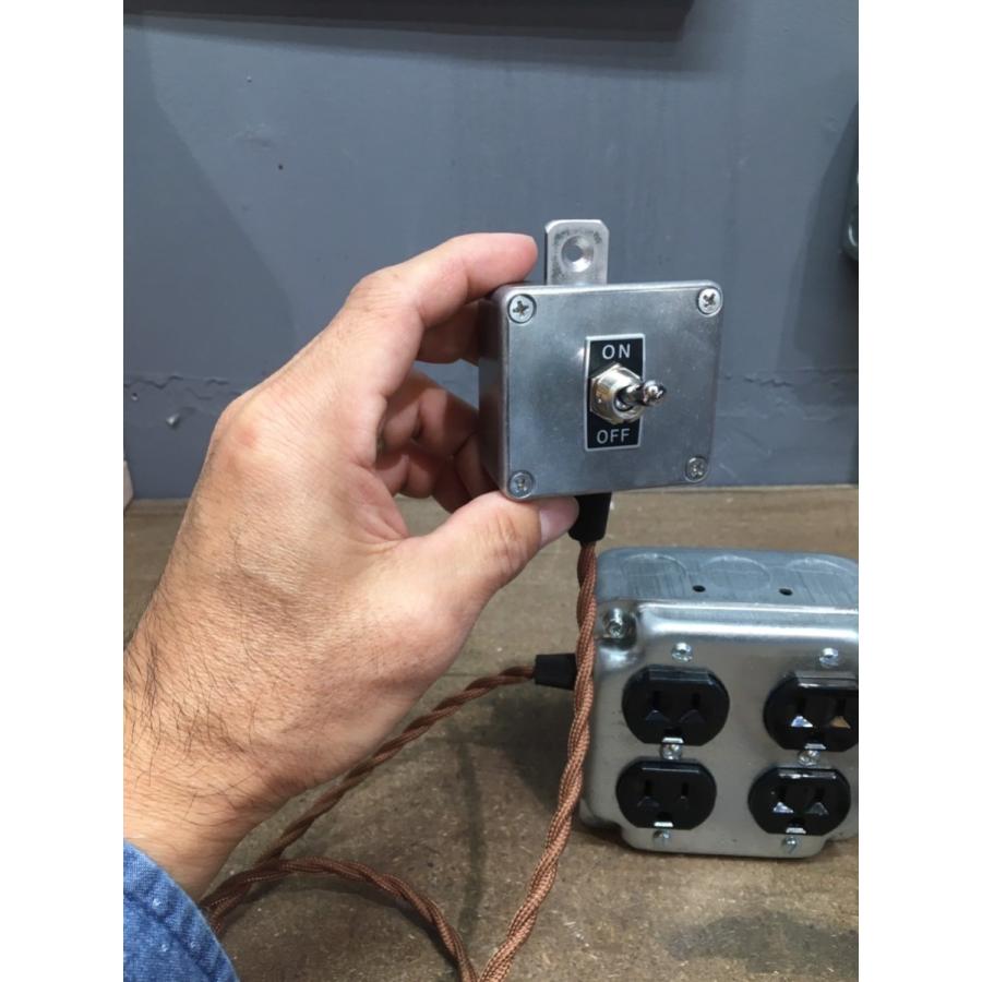 スイッチングパワータップ2-A形　スイッチ　コンセント　スイッチ付きコンセント　インダストリアル |  | 01