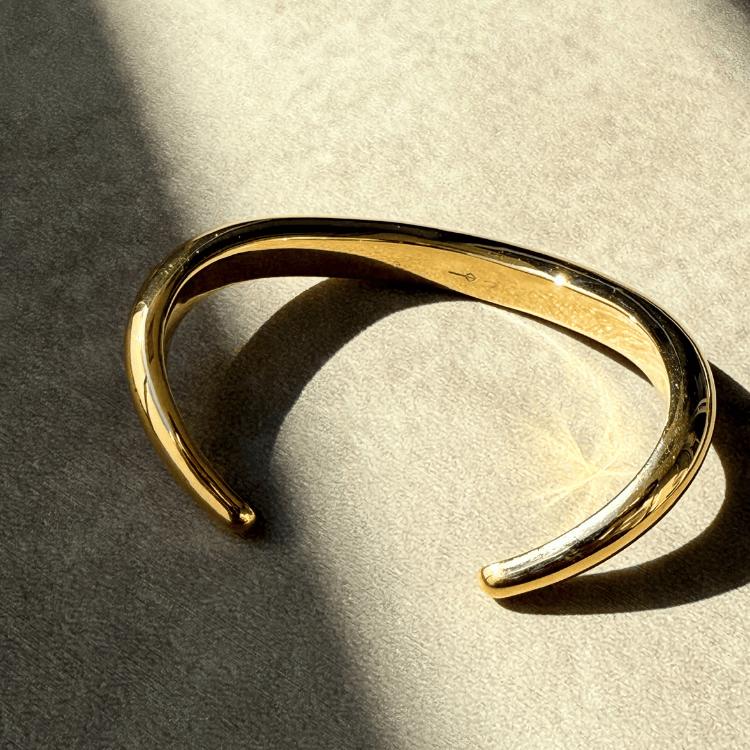 Gabriela Artigas 【GABRIELA ARTIGAS ガブリエラ アルティガス