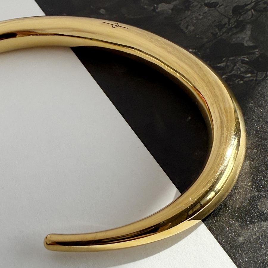 maronガブリエル アルティガス】 TUSK CUFF(バングル) maronガブリエル アルティガス】 TUSK CUFF(バングル) GABRIELA