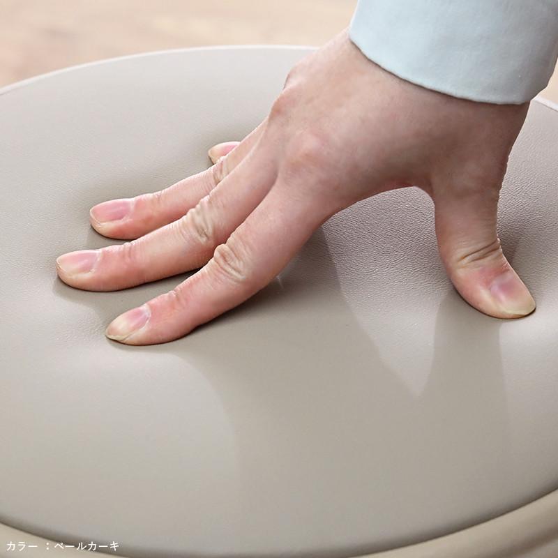 スツール 06⭐︎送料込み⭐︎ スツール ZU4606ZE | スツール・足載せ | 家具を探す | カリモク