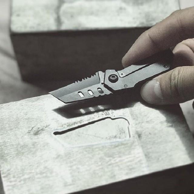BOMBER & COMPANY 超コンパクト 折りたたみ式 サバイバル ナイフ BOMBER & COMPANY 超コンパクト 折りたたみ式 サバイバル ナイフ