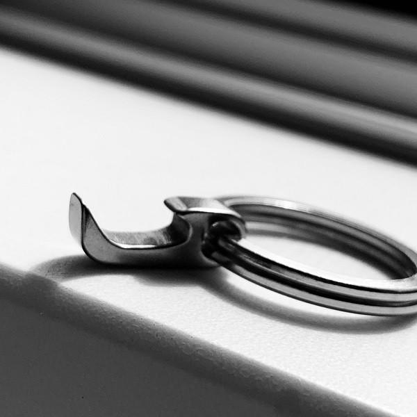世界最小クラスのマルチツール Claw Titanium 全長18mm 超コンパクト