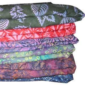 003 コットン バティック生地 003 |  | 02