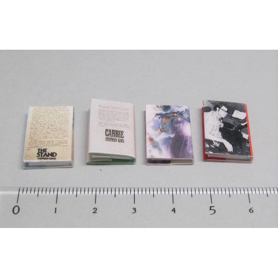 12分の1サイズ アメリカ製豆本4冊とブックエンド スティーブン