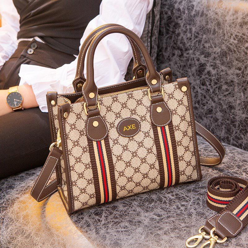 大切な レザーショルダーバッグ 韓国 レザー ブラウン おしゃれ レディース 秋冬コーデ 秋冬バッグ ビジネスバッグ リュックサック デイパック 色の分類 1 コーヒーの色 Simpaticnoiprakticno Rs