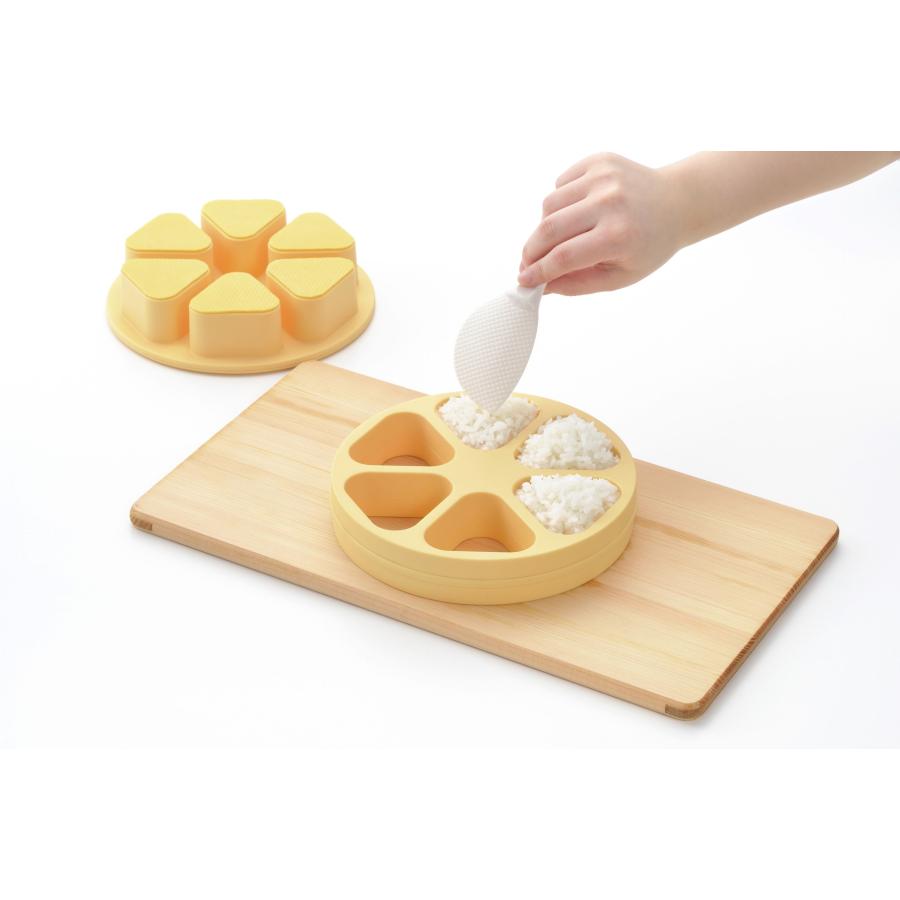 曙産業 おにぎり型 とびだせ!おにぎり (CH-2110) おにぎり 曙産業 おにぎり型 とびだせ!おにぎり (CH-2110) おにぎり