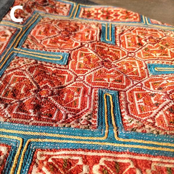 モン族刺繍 ショルダーバッグ トライアングル　刺繍 タイ 少数民族 伝統 ハンドメイド |  | 04