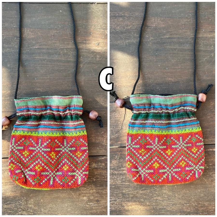 モン族刺繍 巾着 ポシェット　刺繍 タイ 少数民族 伝統 ハンドメイド |  | 03