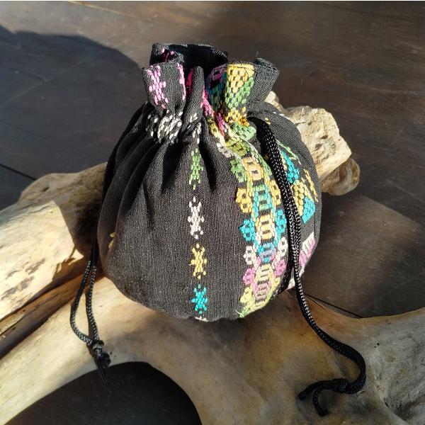 マンガライ刺繍 巾着ポシェット インドネシア フローレス島 伝統 ハンドメイド | 