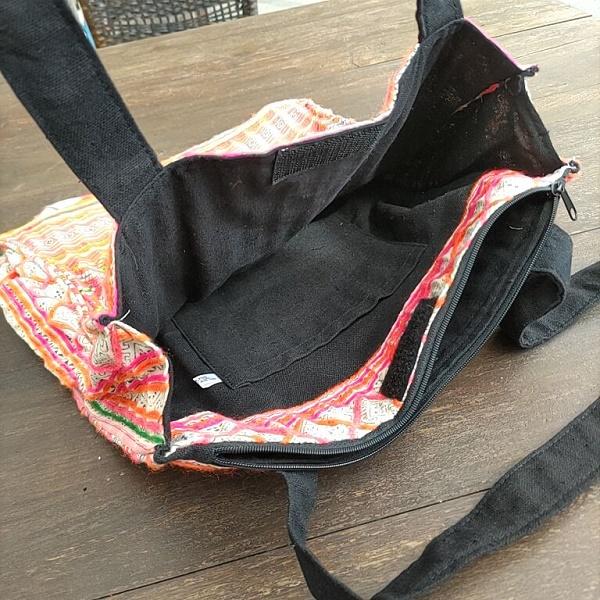 モン族刺繍 ショルダーバッグ　刺繍 タイ 少数民族 伝統 ハンドメイド |  | 02