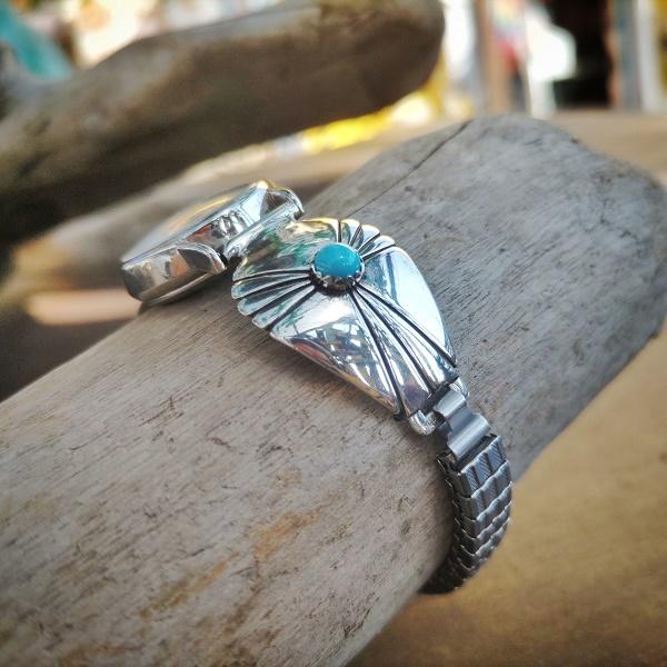 インディアンジュエリー リストウォッチ　ターコイズ 　シルバー925 ホールマーク 一点物 Indian jewelry |  | 01