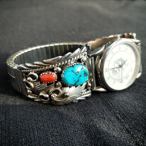 インディアンジュエリー リストウォッチ　ターコイズ＆コーラル 　シルバー925 ホールマーク 一点物 Indian jewelry |  | 02