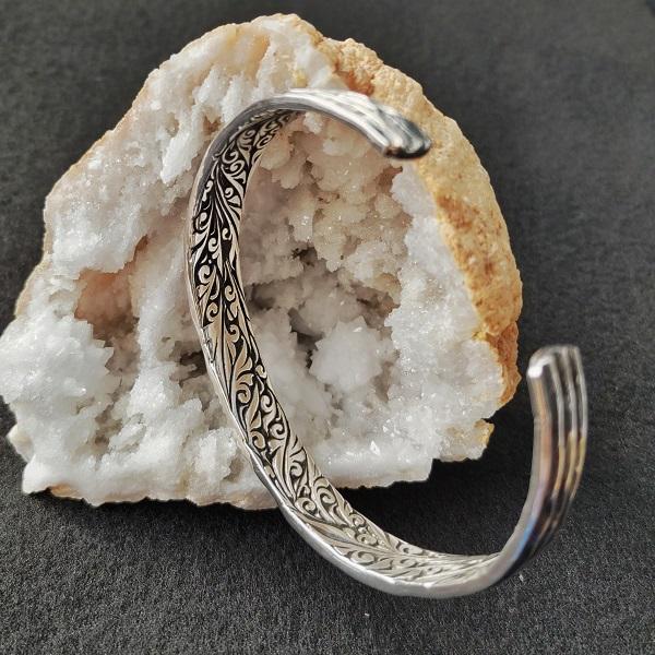 ZOCALO バングル ミラレテル EYE OF PROVIDENCE　ソカロ エスニック シルバー | ZOCALO | 01