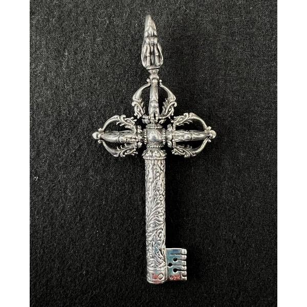 ZOCALO ペンダントトップ TIBETAN DRAGON DORJE KEY　ソカロ エスニック シルバー ドージェ | ZOCALO | 01