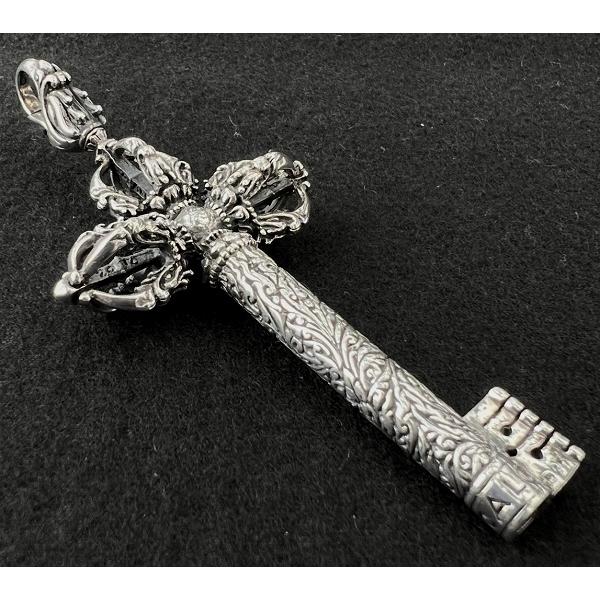 ZOCALO ペンダントトップ TIBETAN DRAGON DORJE KEY　ソカロ エスニック シルバー ドージェ | ZOCALO | 03
