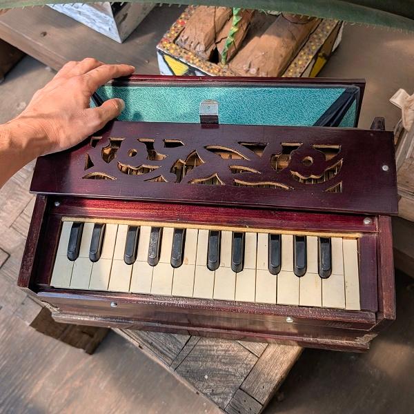ハルモニウム 楽器 インド ハーモニウム |  | 05