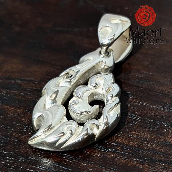 Maori Warriors ペンダントトップ  RIRI 闘志　シルバー 925 マオリ ウォーリアーズ  MO157 | Maori