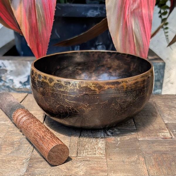 シンギングボウル 15.5cm　チベット ネパール ヨガ 法具 エスニック ヒーリング 浄化 | 