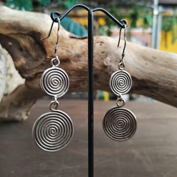 カレンシルバー ピアス ぐるぐる2連　カレン族 少数民族 タイ エスニック ハンドメイド | 