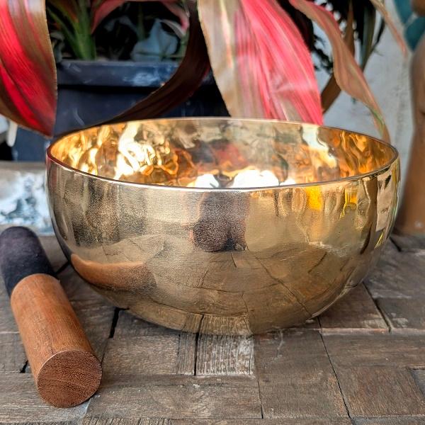 シンギングボウル 20.5cm　手打ち 槌目付き チベット ネパール ヨガ 法具 エスニック ヒーリング 浄化 | 