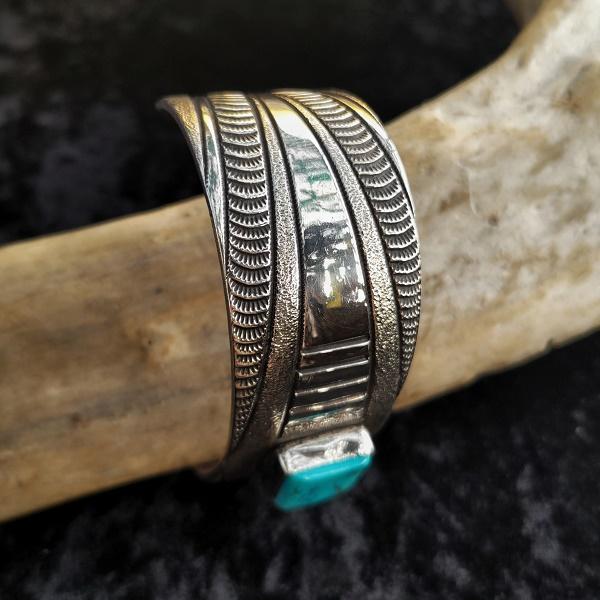 インディアンジュエリー バングル ターコイズ スクエア　シルバー925 ホールマーク 一点物 Indian jewelry |  | 01
