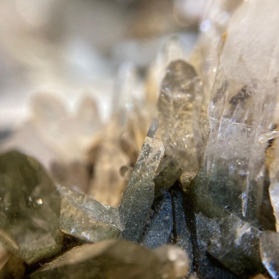 ガネーシュヒマール 産 水晶 クラスター 母岩付き 一点物 原石 天然石 パワーストーン (GS18) |  | 12