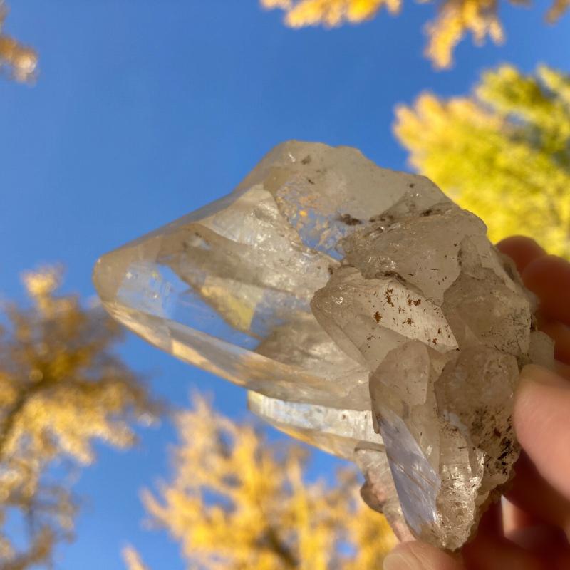 ガネーシュヒマール産 ヒマラヤ水晶 約451g レインボー  貫入水晶 セルフヒールド サゲニティッククォーツ 条線 透明度 浄化 癒し (JU24) |  | 03