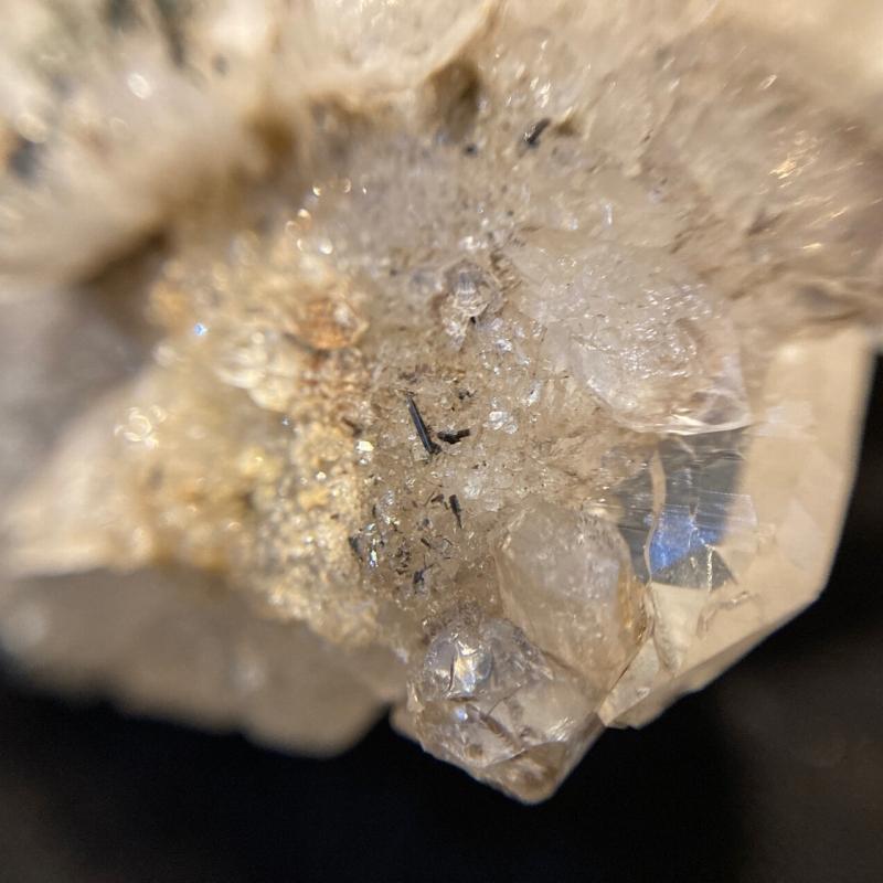 ガネーシュヒマール産 ヒマラヤ水晶 約451g レインボー  貫入水晶 セルフヒールド サゲニティッククォーツ 条線 透明度 浄化 癒し (JU24) |  | 05