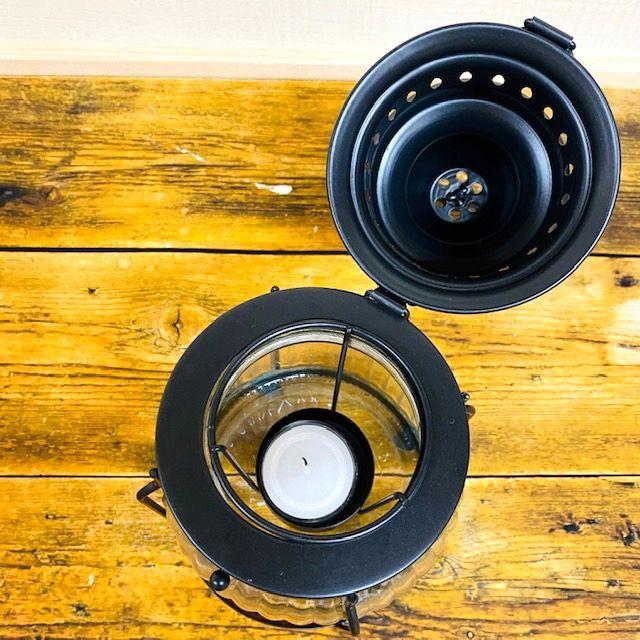 クラシックランタン アイアン製 ブラック オシャレ キャンドルホルダー モダン スタンド ノスタルジック カメヤマ キャンプ 野外 アウトドア 風防付き |  | 08