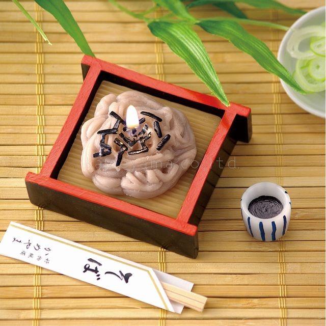 ざるそばキャンドル カメヤマローソク 故人の好物シリーズ ローソク そばちょこ 買いまわり 墓参り 仏前 仏壇 喪中見舞い 贈り物 ろうそく 父の日 |  | 01