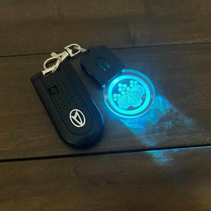 家紋 彫刻 光る キーホルダー チャーム LED 根付 武将 オリジナル 唯一無二 バッグチャーム ウォーキングライト キーリング 鍵 鞄 LEDライト |  | 09