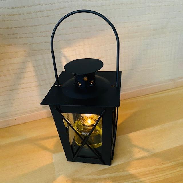 ミニパティオランタン アイアン製 ブラック オシャレ キャンドルホルダー かわいい スタンド カメヤマ キャンプ 野外 アウトドア 風防付き |  | 05