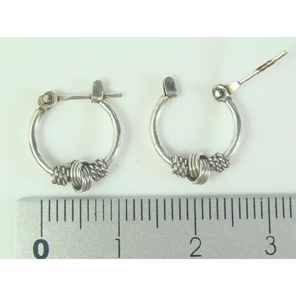 シルバーピアス 直径約12mm エスニック つぶつぶと交差模様 フープピアス ワンタッチ スナップタイプ シルバー925 ループピアス mens クロッシング 送料無料 :120111:シルバーとアクセサリーのゆかたん - 通販 - Yahoo!ショッピング シルバーピアス 直径約12mm エスニック つぶつぶと交差模様 フープピアス ワンタッチ スナップタイプ シルバー925 ループピアス mens クロッシング 送料無料 :120111:シルバーとアクセサリーのゆかたん - 通販 - Yahoo!ショッピング