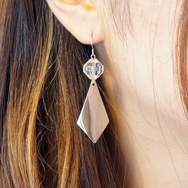 ピアス ひし形 プレート メタルパーツ ビーズ クリアビーズ サージカル