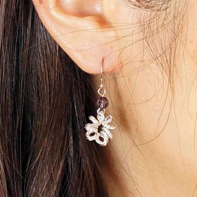 ピアス 星 スター 花 フラワー シルバー線 ねじり サージカル