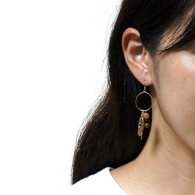 レディースピアス フェザー 羽根 ビーズ 3連 3粒 棒 バー カラフル