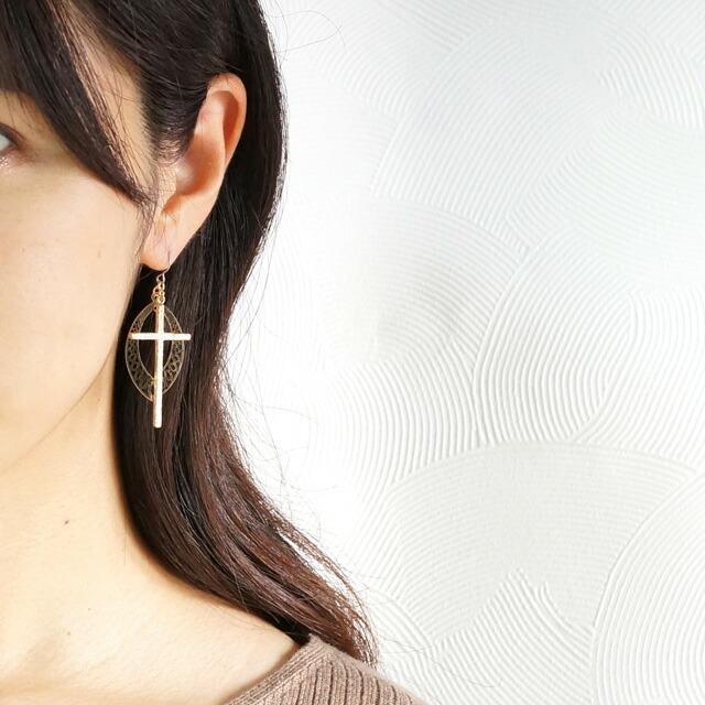 レディースピアス 十字架 クロス 透かし ゴシック ゴールド シルバー