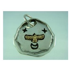 シルバー925 空のキャンパスに向かってニッコリ笑顔 インディアン silver925 シルバーアクセサリー ペンダントヘッド ペンダントトップ メンズの画像