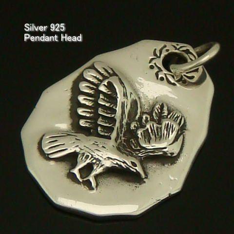 シルバー925 重量感のある鷲が描かれてスケールたっぷり インディアン silver925 シルバーアクセサリー ペンダントヘッド ペンダントトップ メンズ｜laplateriashu