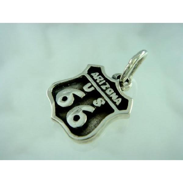 シルバー925 ROUTE66の看板モチーフのペンダントヘッド シルバー製 