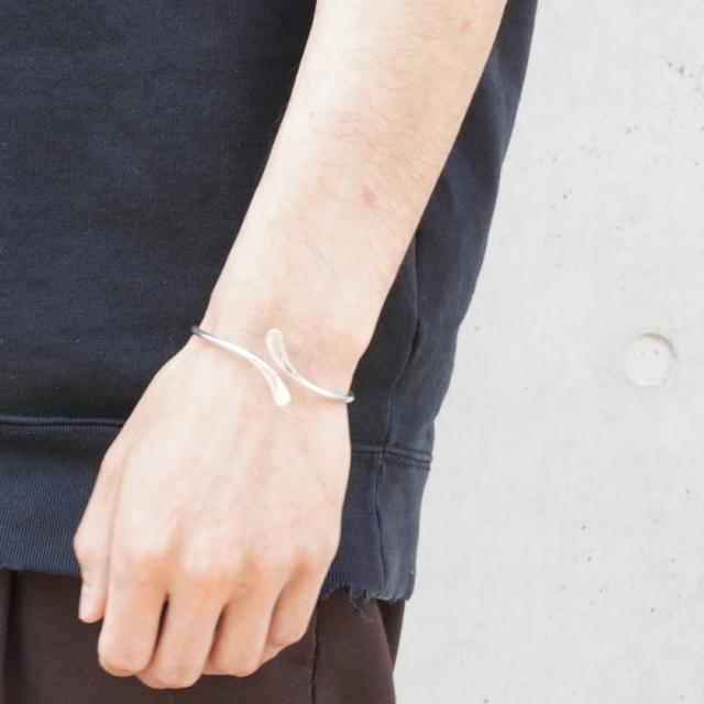 エンドデザイン 変形 細身 バングル シルバーブレスレット シルバー925 Silver925 シルバーアクセサリー メンズ Mens 夏アクセ 送料無料 シルバーとアクセサリーのゆかたん 通販 Yahoo ショッピング