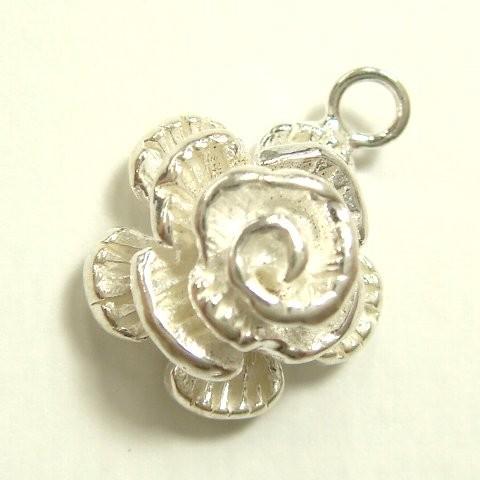 フラワーシルバーパーツ1個で1セット 花びらの作りが細かくて美しい 