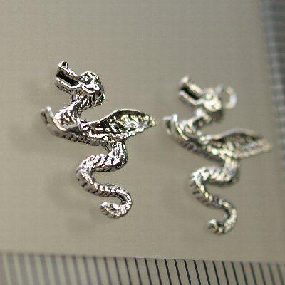 シルバー925 ハンドメイドアクセサリー専用 アクセサリー シルバー925 ハンドメイド 羽根の生えた竜 横幅12.37mm