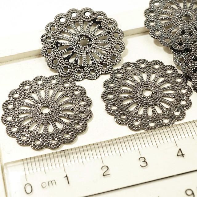 ドットの凹凸模様がキレイな透かしパーツ 10個1セット アクセサリーパーツ｜laplateriashu｜03