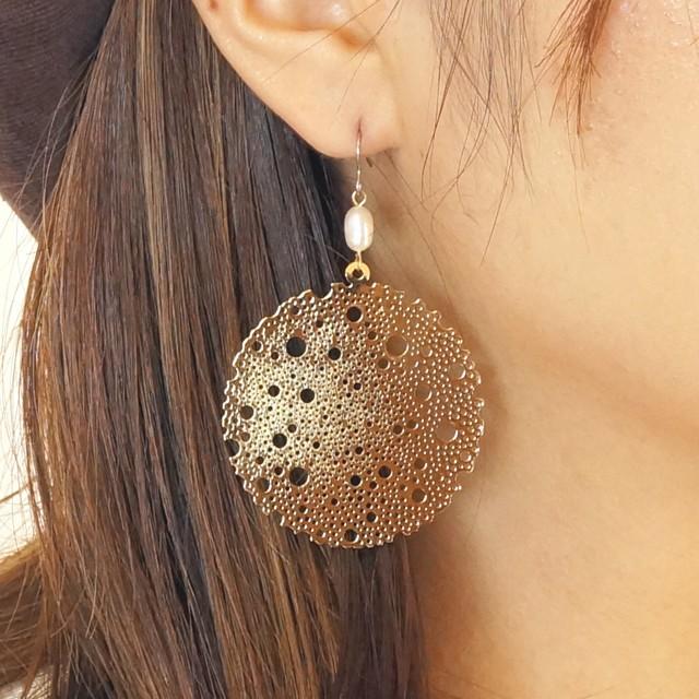 レディースピアス プラスチックパール 人工真珠 透かしパーツ ドット 
