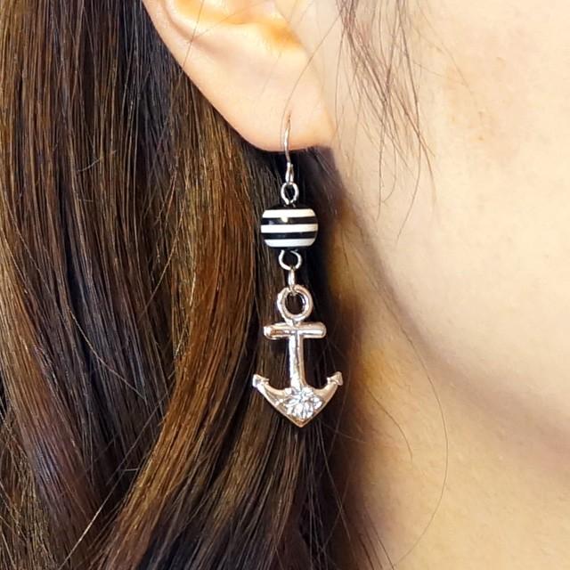 【619】スクエアピアス／イヤリング／アンカー／錨 619】スクエアピアス／イヤリング／アンカー／錨