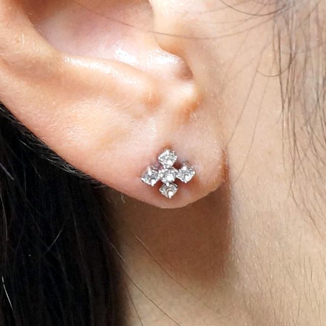 レディースピアス クロス 十字架 スクエア 四角 キラキラ きらきら