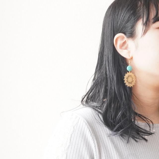 ピアス ターコイズ エスニック 太陽 フラワー 大きめ 大ぶり 夏