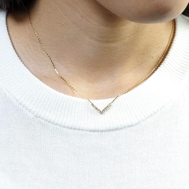 レディースネックレス チェーンネックレス ラインストーン V字  